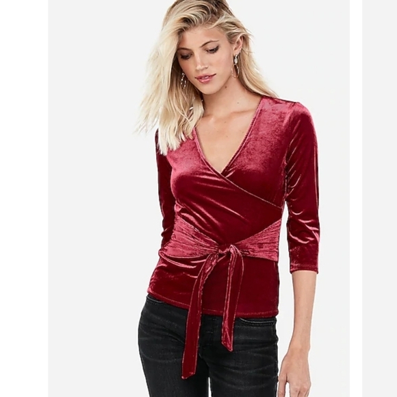 ⭐️40% Off⭐️ Express Red Ribbed Velvet Wrap Front Top - Picture 1 of 9